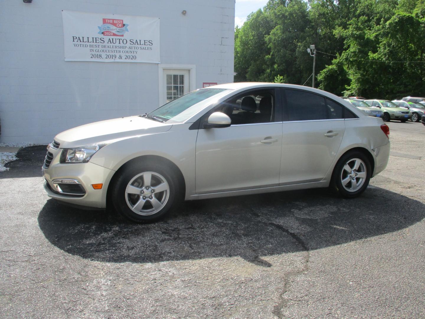 2015 GOLD Chevrolet Cruze (1G1PC5SB5F7) , AUTOMATIC transmission, located at 540a Delsea Drive, Sewell, NJ, 08080, (856) 589-6888, 39.752560, -75.111206 - Photo#1